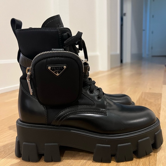 Prada 
Monolith leather and Re-Nylon boots with pouch - Picture 6 of 9